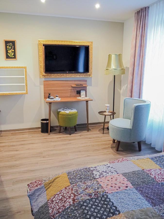 Tante Alma'S Muelheimer Hotel Muelheim an der Ruhr Ngoại thất bức ảnh