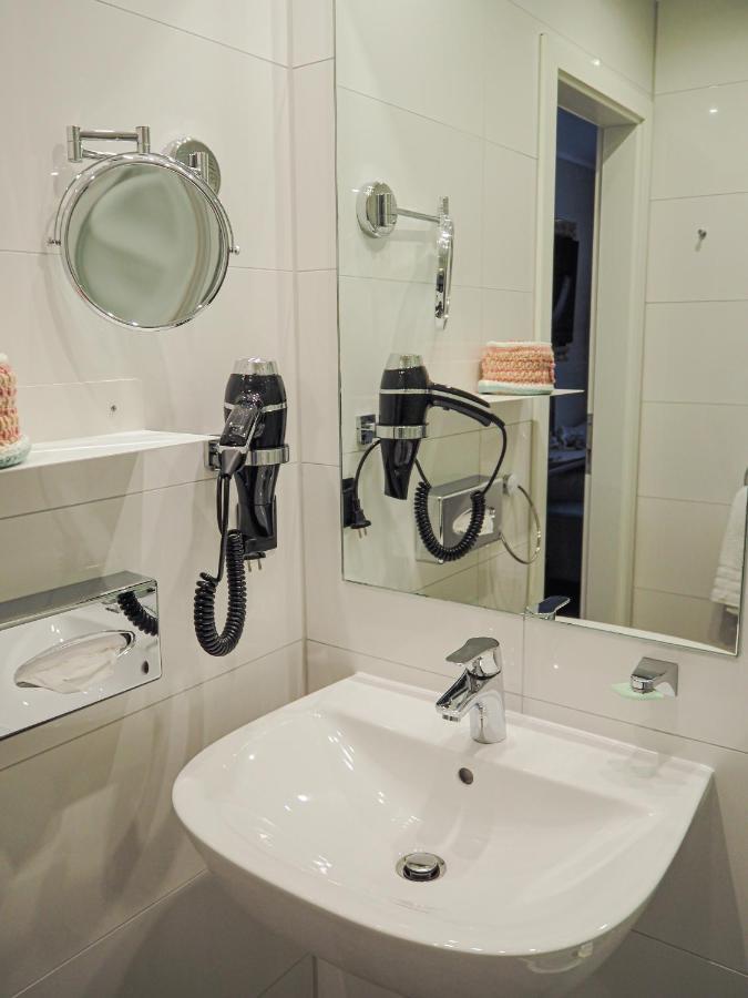 Tante Alma'S Muelheimer Hotel Muelheim an der Ruhr Ngoại thất bức ảnh