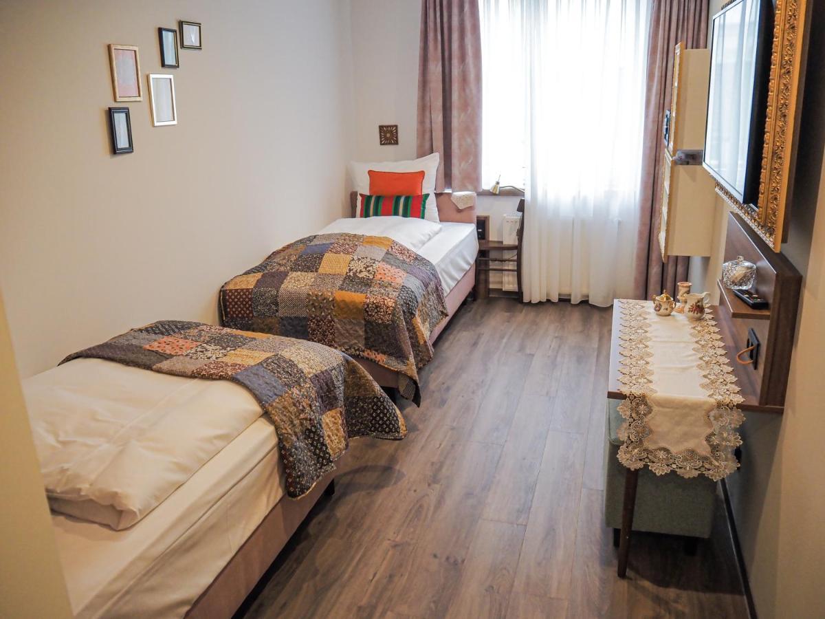 Tante Alma'S Muelheimer Hotel Muelheim an der Ruhr Ngoại thất bức ảnh
