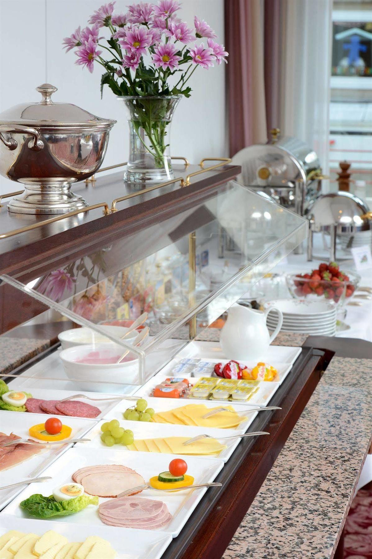 Tante Alma'S Muelheimer Hotel Muelheim an der Ruhr Ngoại thất bức ảnh